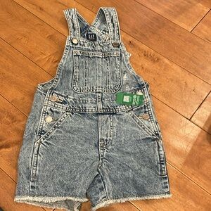 Gap short overalls